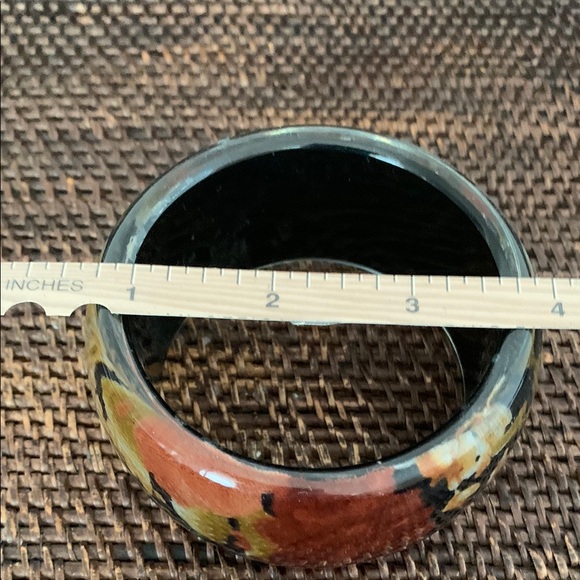 Vase - Picture 2 of 3